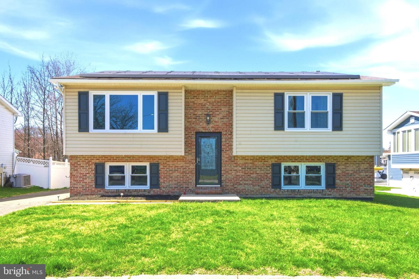 302 West Road