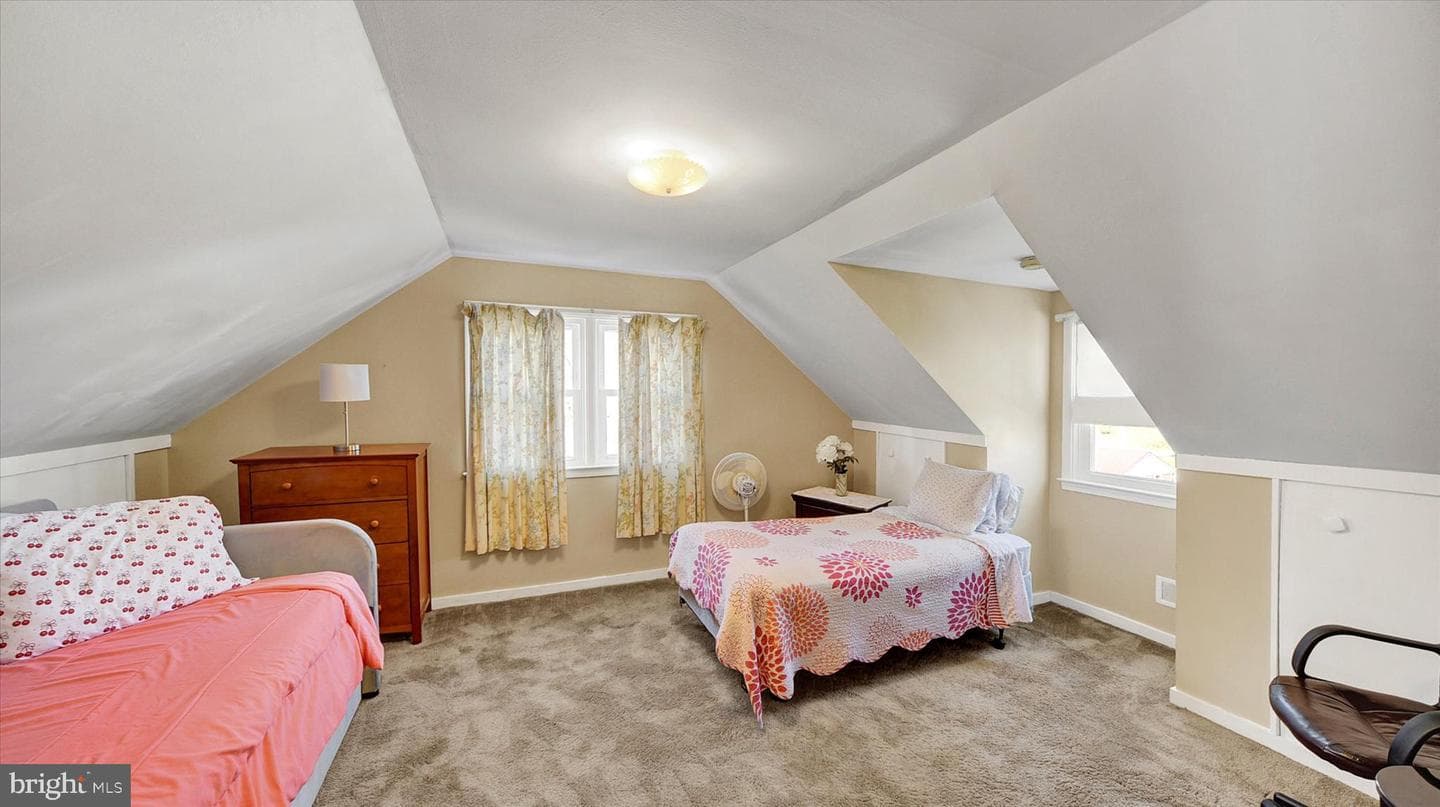 9409 Flagstone Drive photo 13