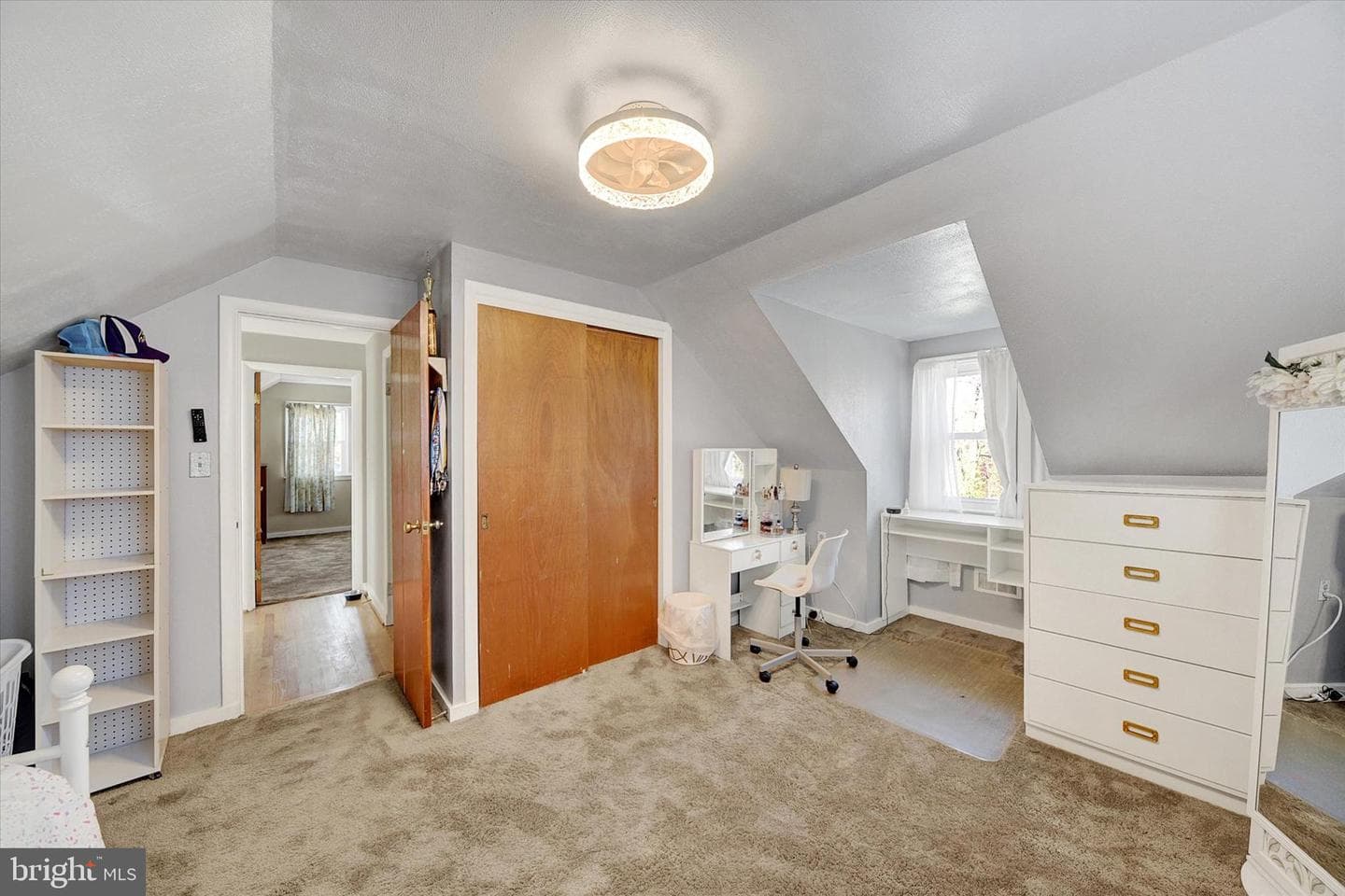 9409 Flagstone Drive photo 18