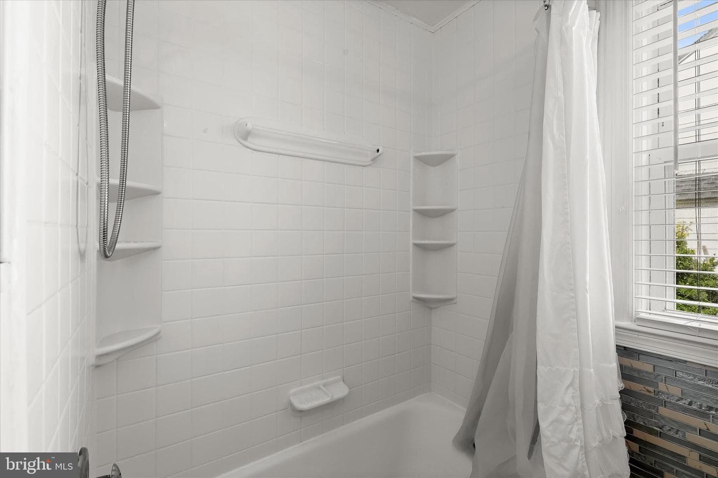 2115 Northland Road photo 23