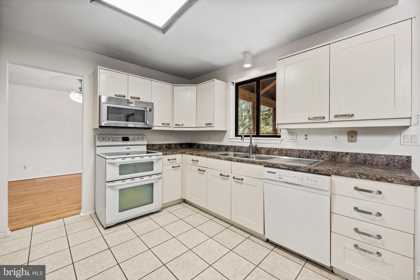 12204 Velvet Hill Drive photo 14