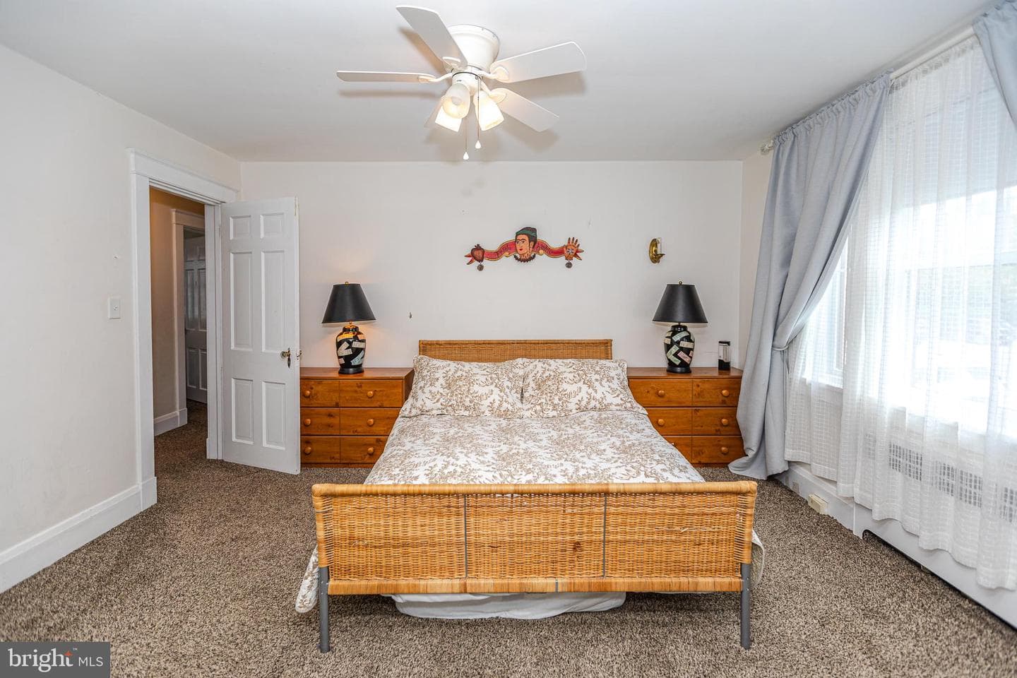 404 Allegheny Ave photo 48
