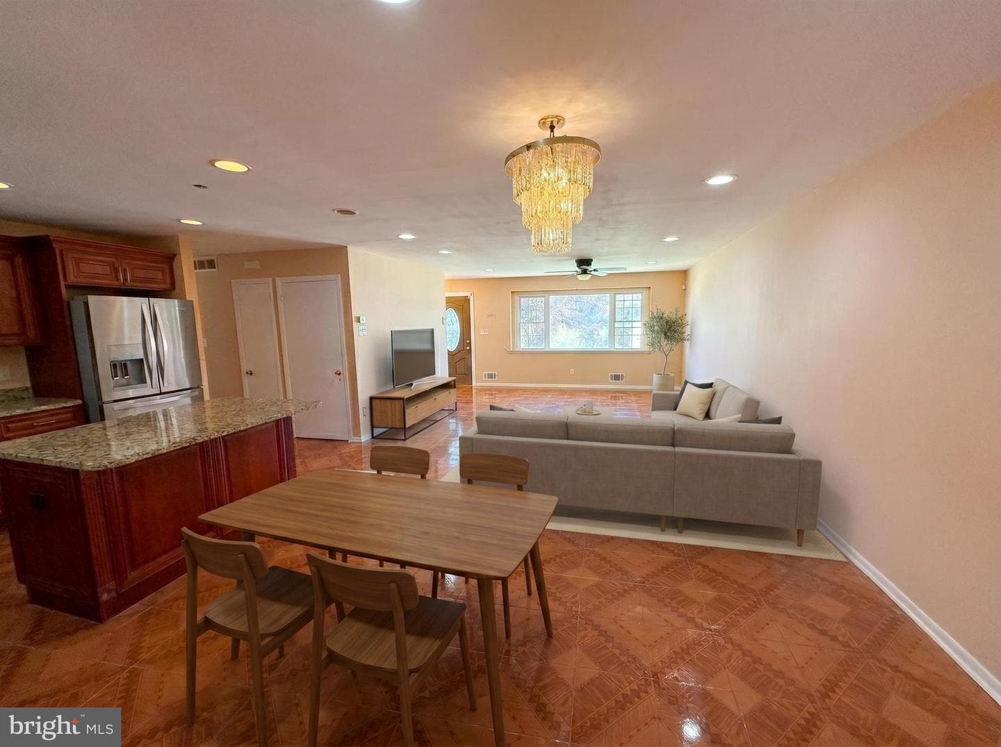 8907 Maplebrook Road photo 3