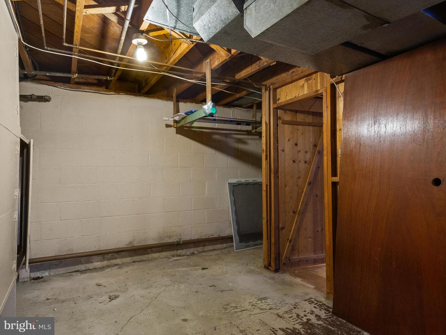 2825 Erie Avenue photo 30