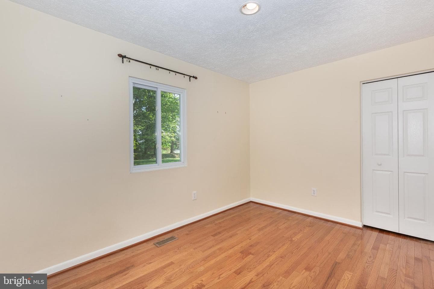 12360 Greenspring Avenue photo 16