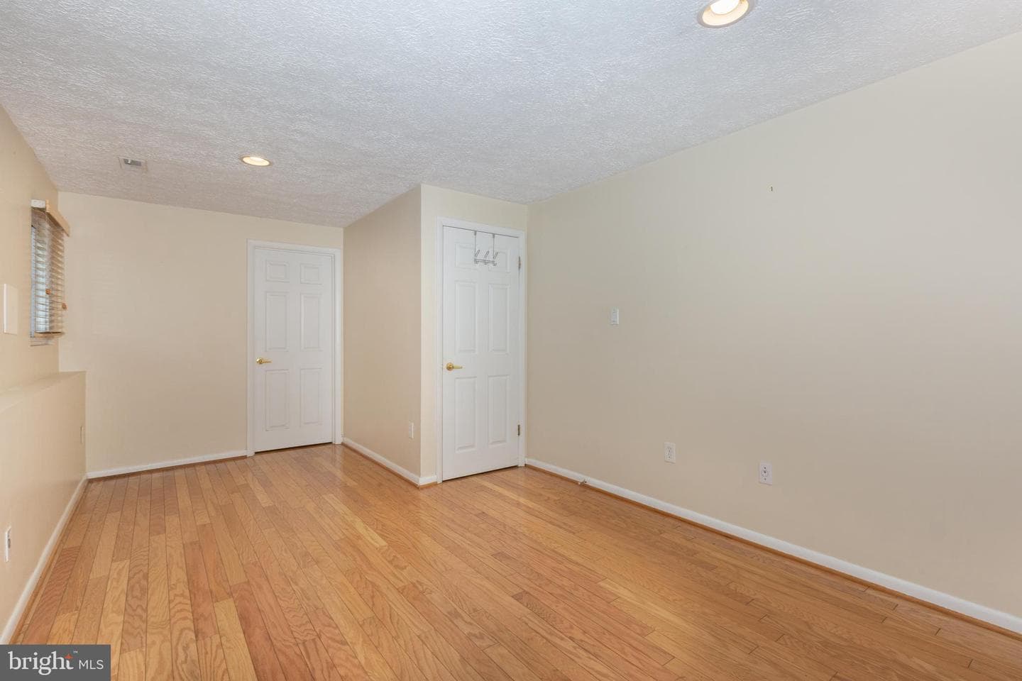 12360 Greenspring Avenue photo 27