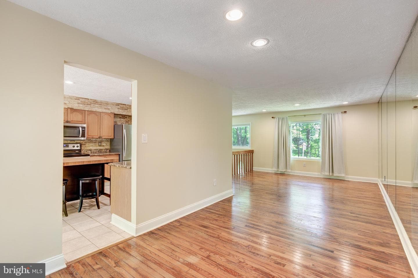 12360 Greenspring Avenue photo 7