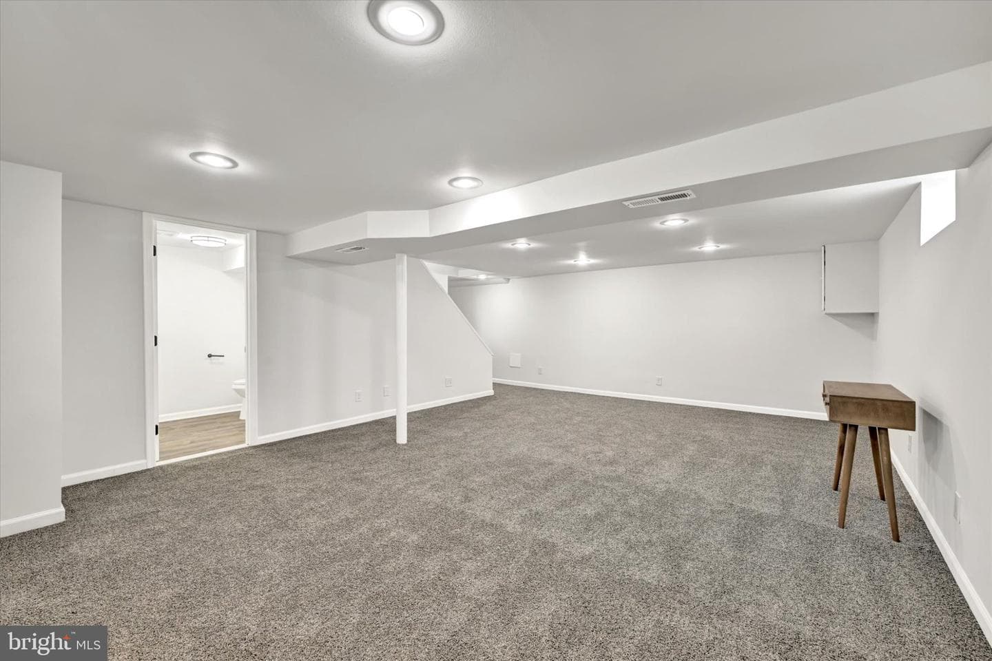 119 Rockrimmon Road photo 32
