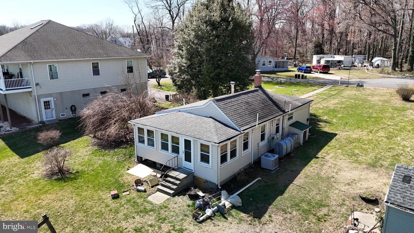 109 Hughes Shore Road photo 37