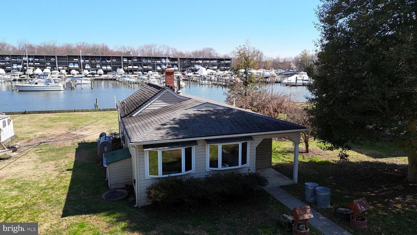 109 Hughes Shore Road photo 4