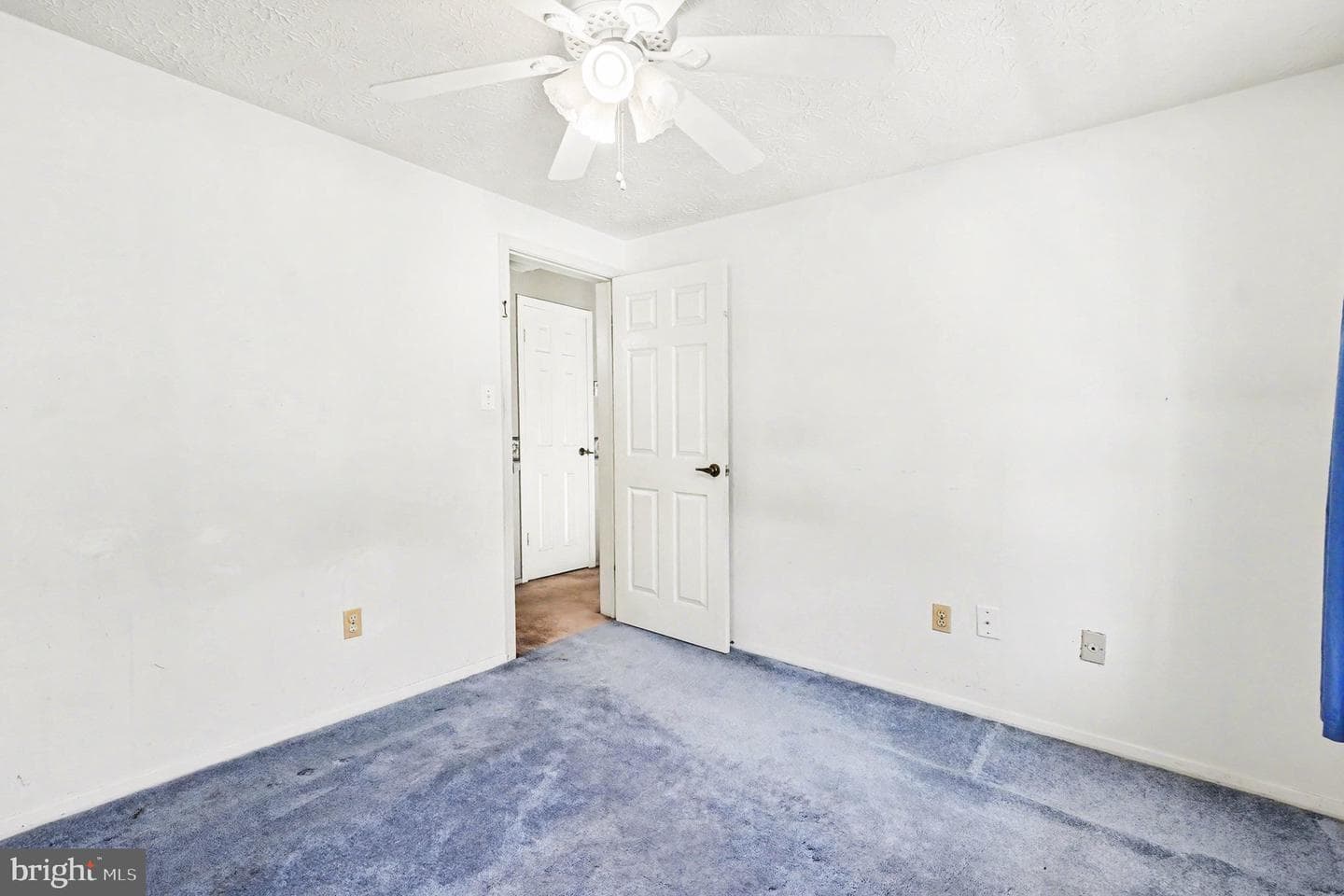 9422 Gunview Road photo 19