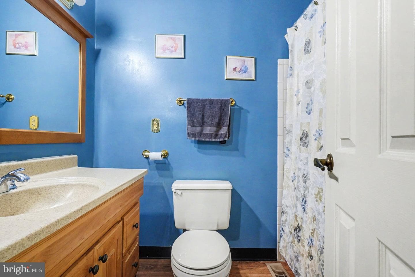 9422 Gunview Road photo 23