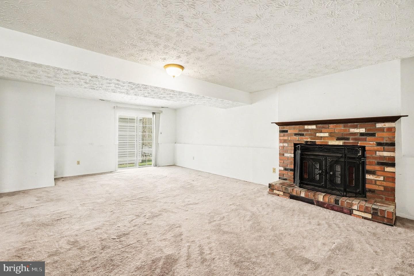 9422 Gunview Road photo 27