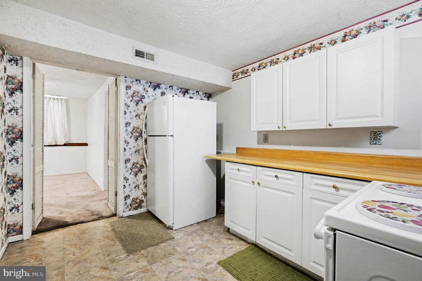 9422 Gunview Road photo 33