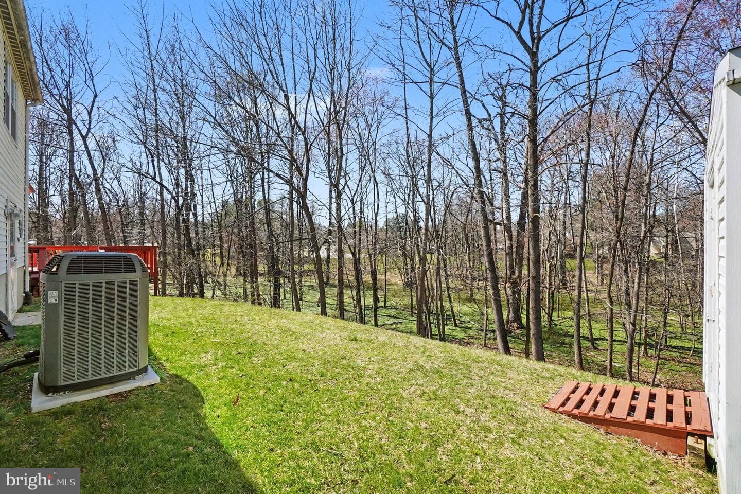 9422 Gunview Road photo 39