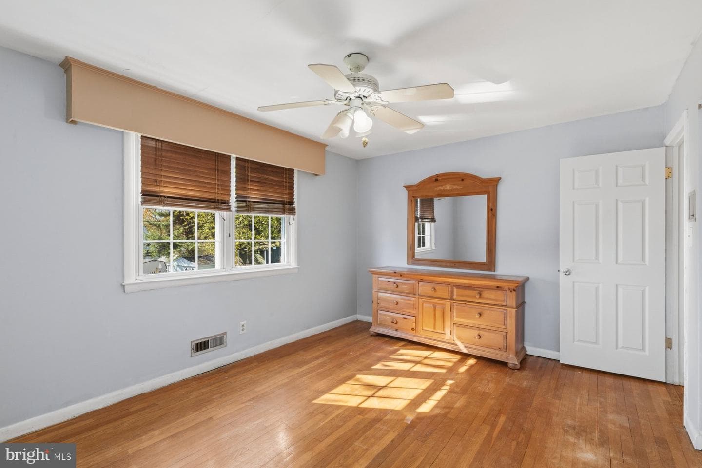 2413 Spring Lake Drive photo 18