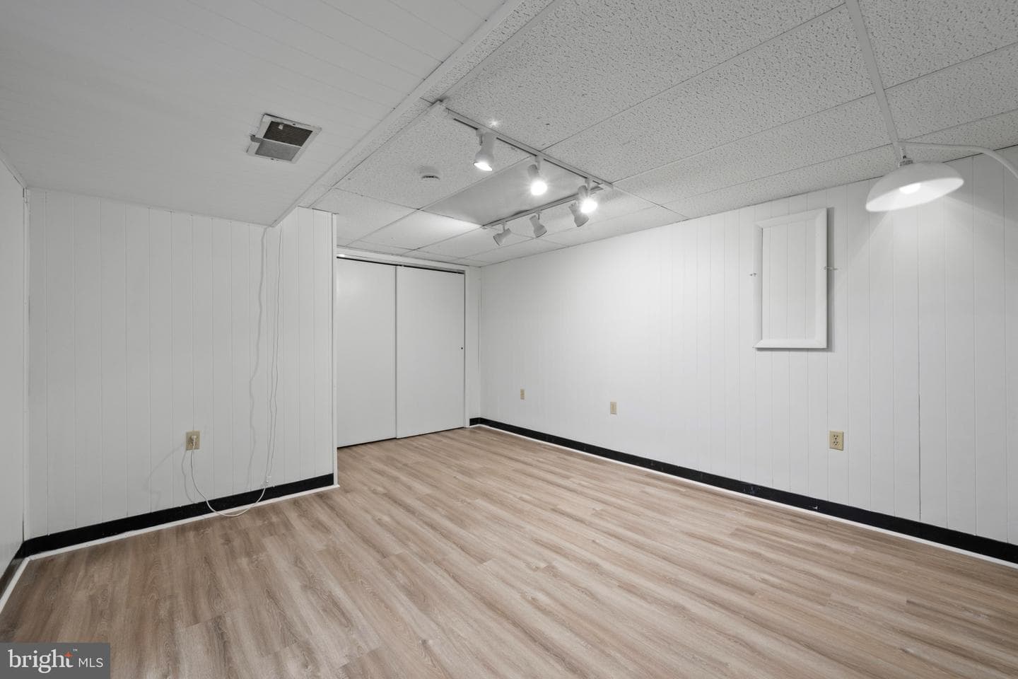 8810 Lakewood Road photo 22