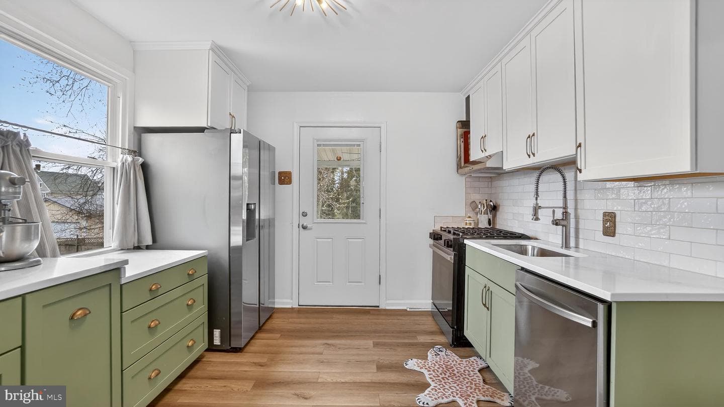 611 Beverly Road photo 13