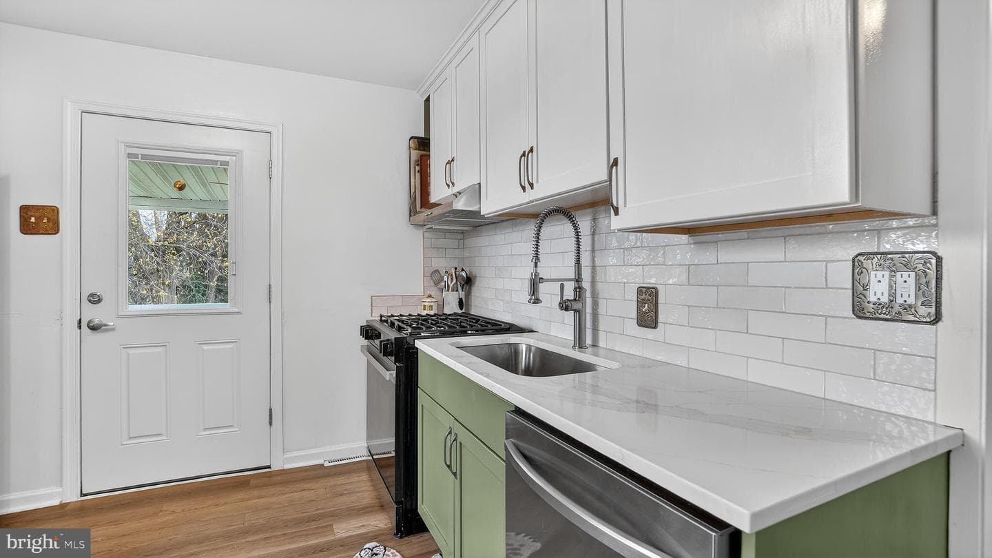 611 Beverly Road photo 14
