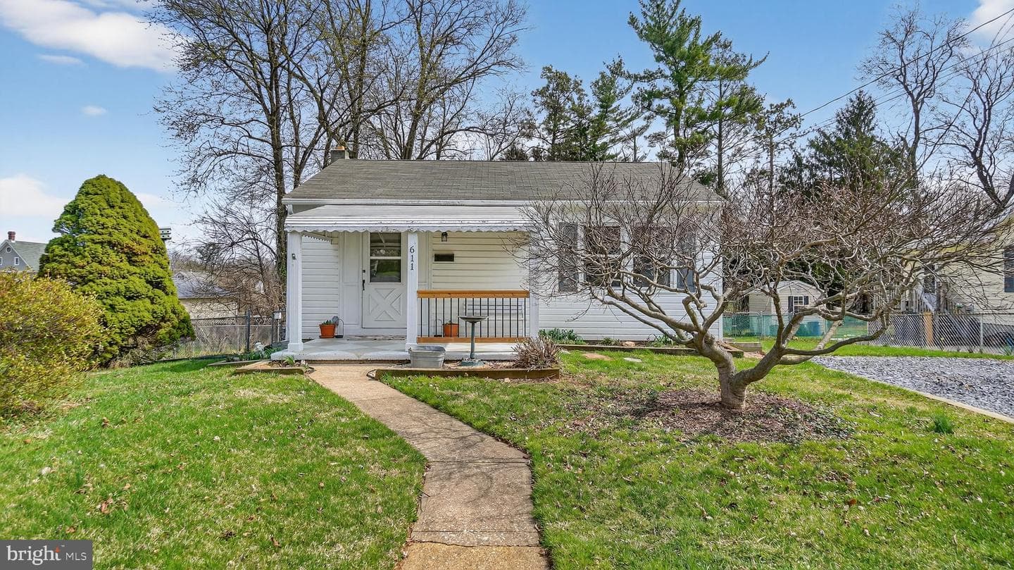 611 Beverly Road photo 2