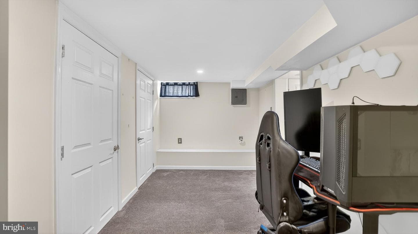 611 Beverly Road photo 27