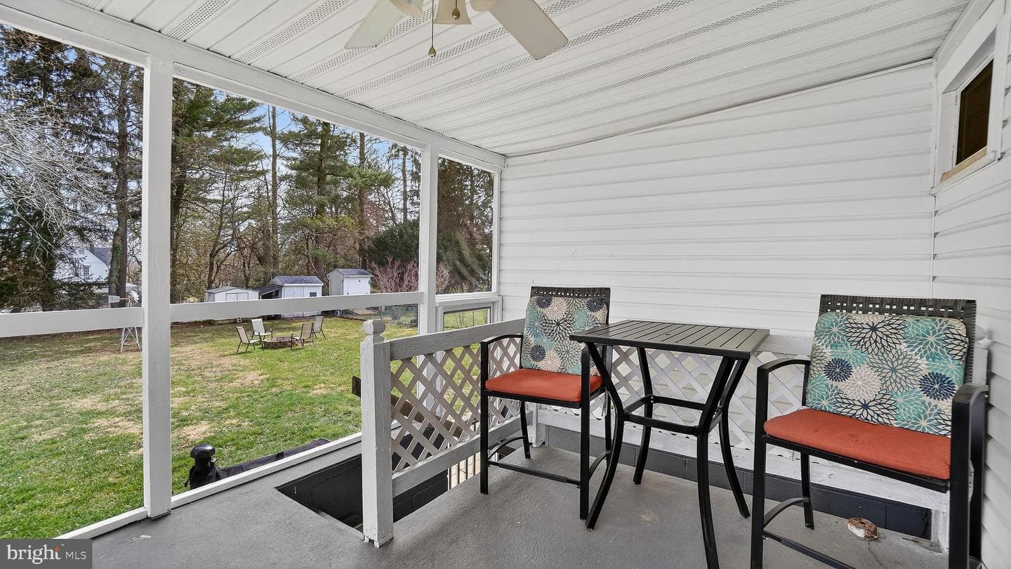 611 Beverly Road photo 37