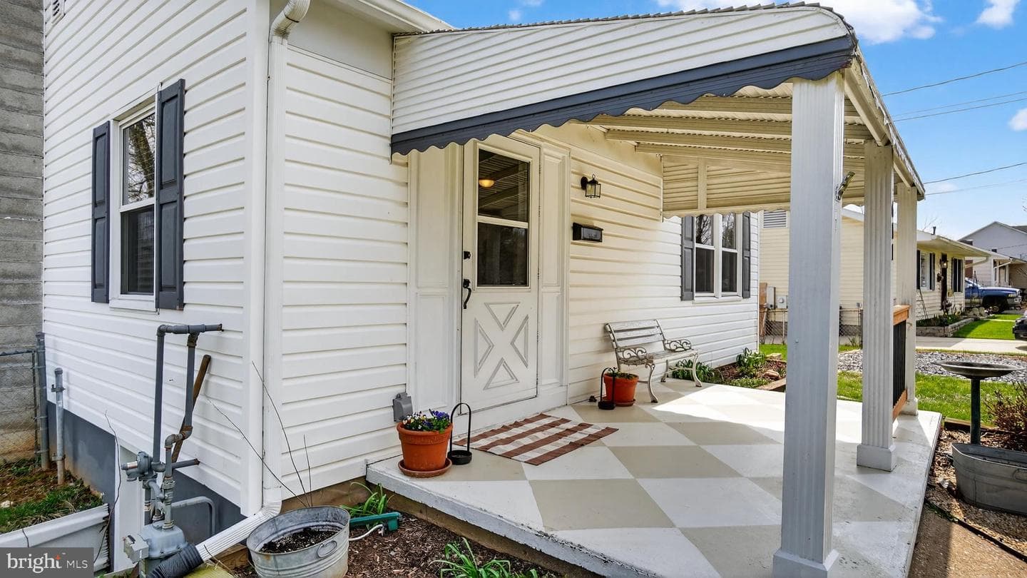 611 Beverly Road photo 5