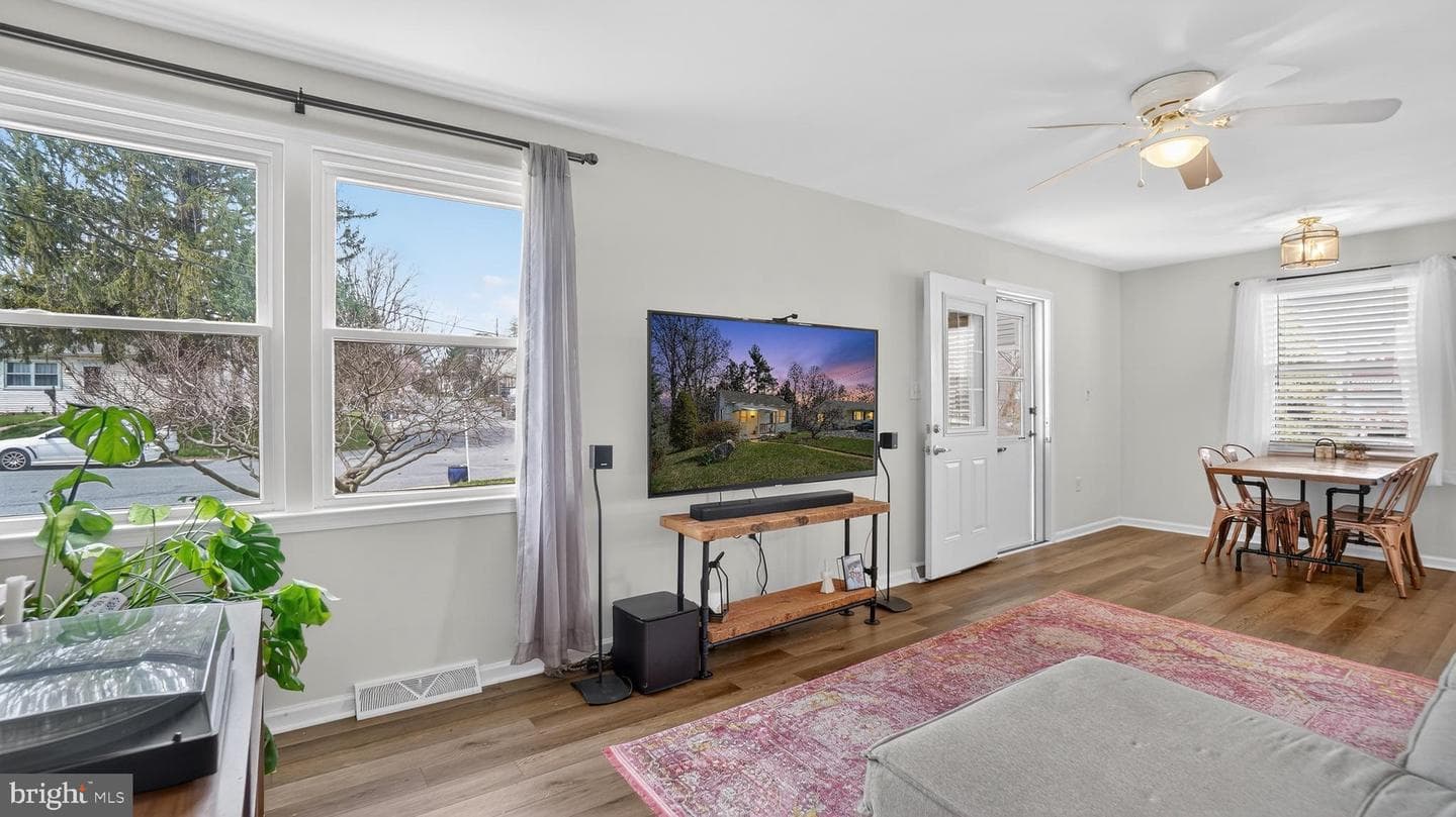 611 Beverly Road photo 9