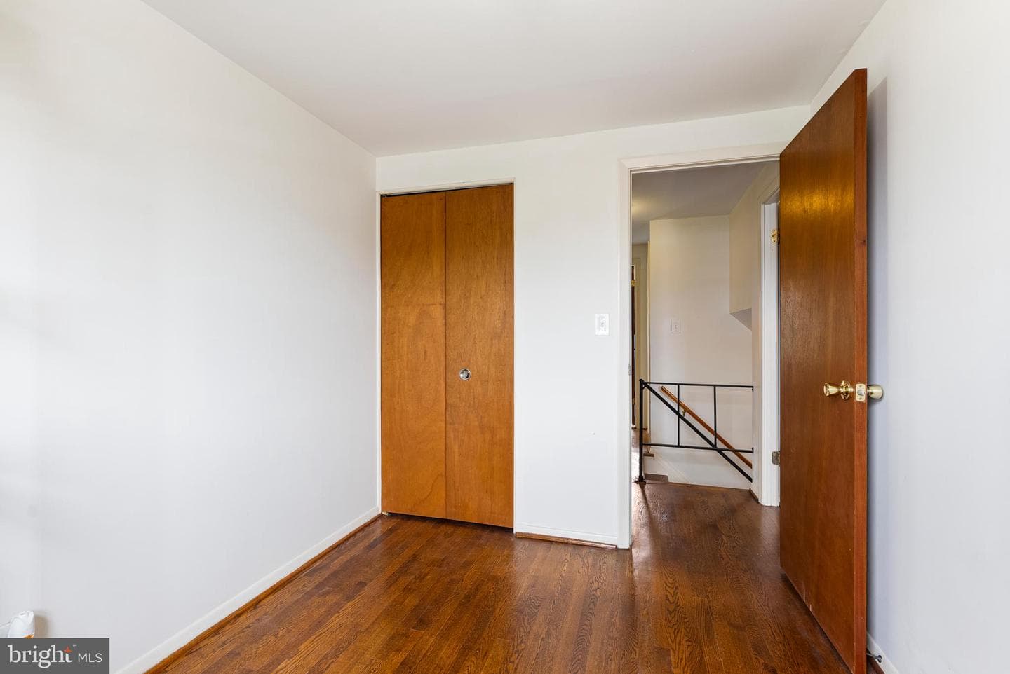 1041 Foxwood Lane photo 32