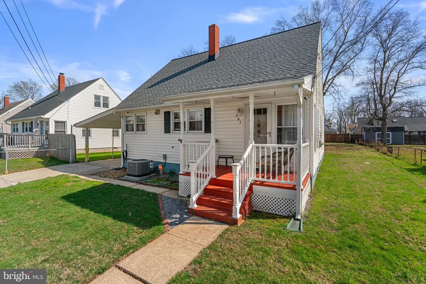 945 Kinwat Avenue photo 4