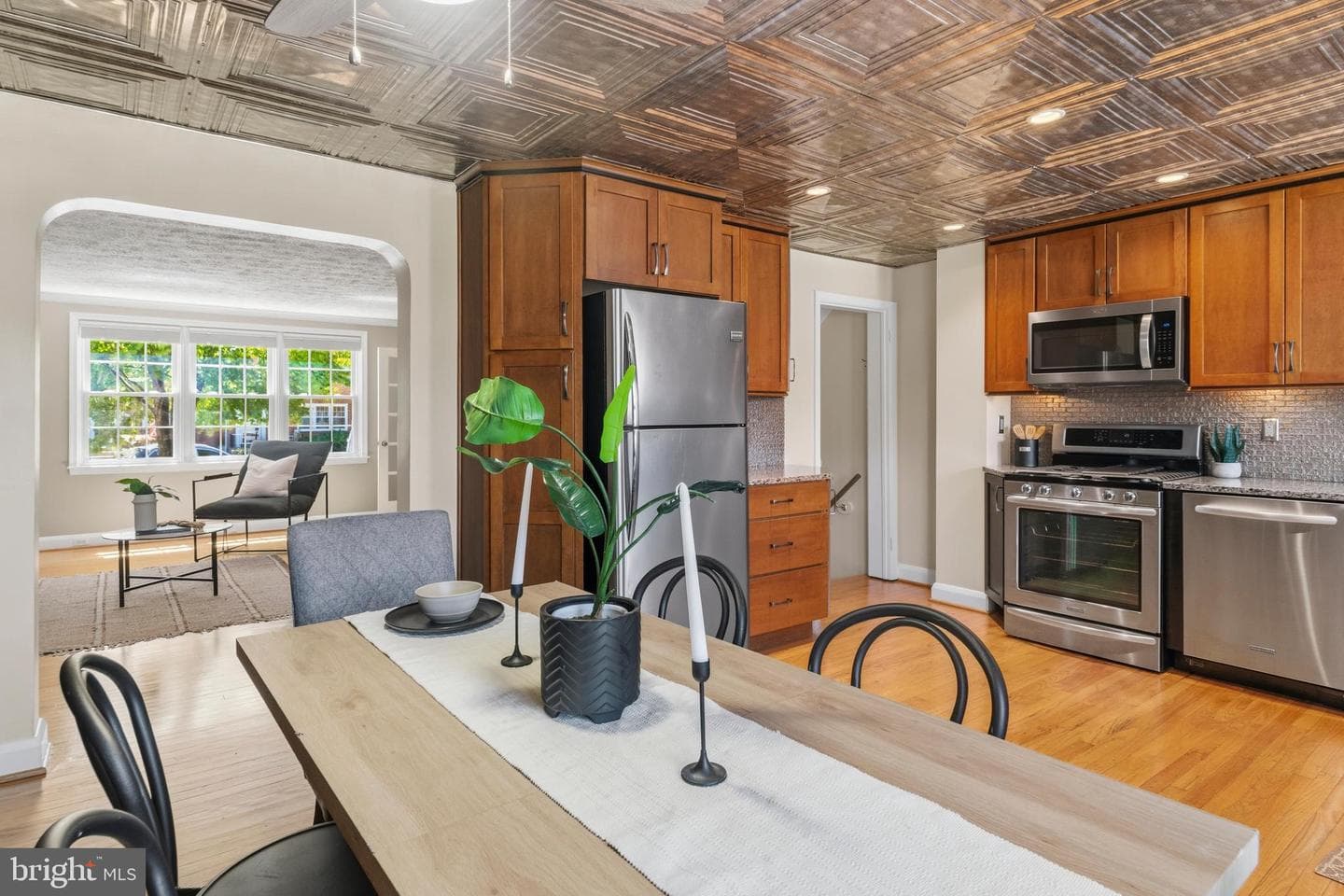 1528 Cottage Lane photo 8