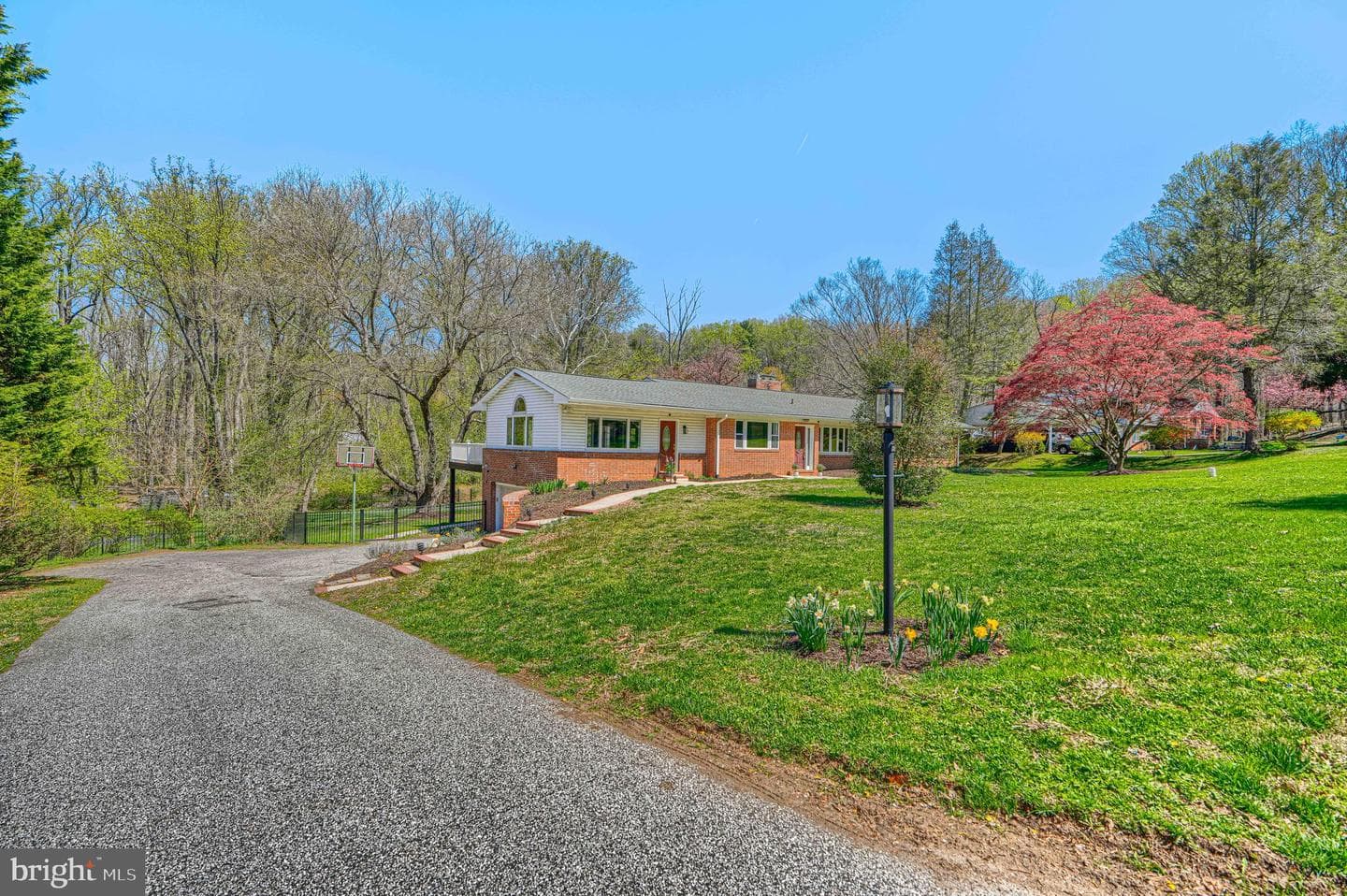 802 Stone Barn Road photo 1