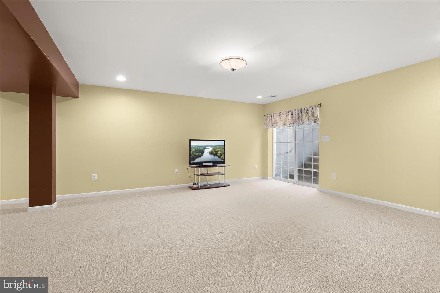 2035 Myrtlewood Road photo 47
