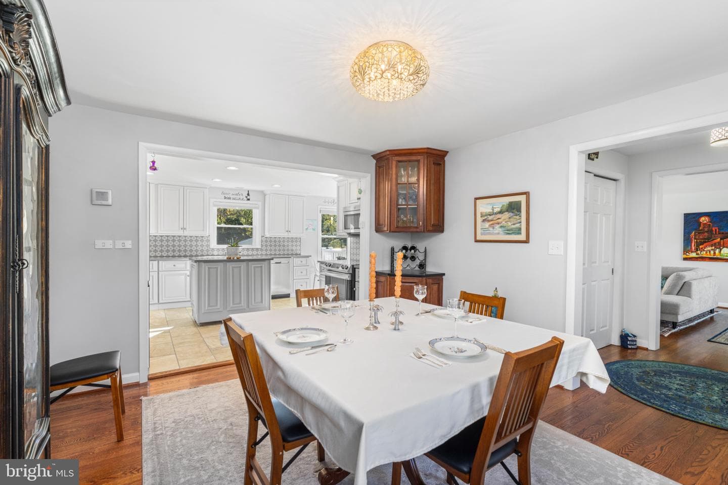 1101 Gypsy Lane W photo 16