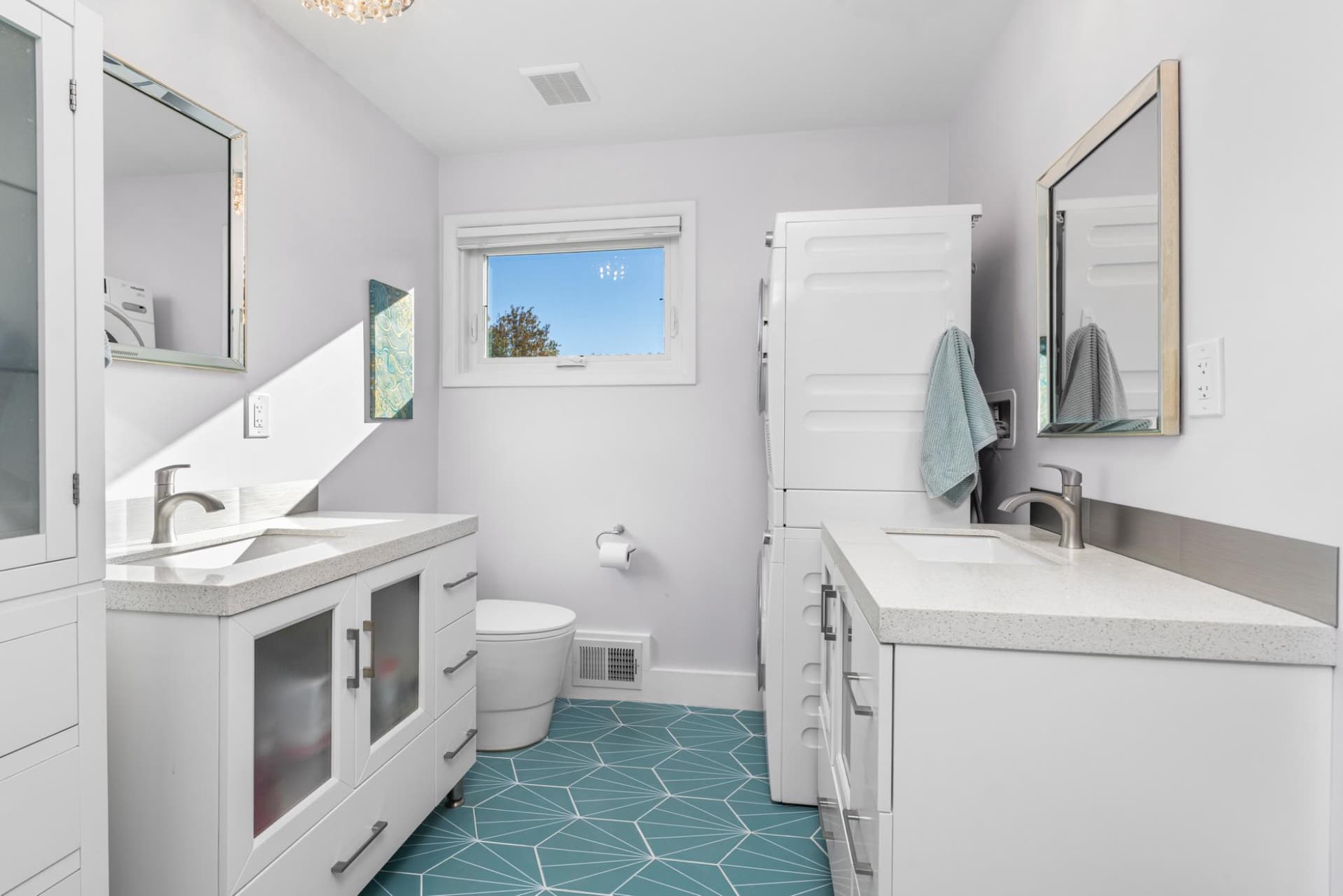 1101 Gypsy Lane W photo 19