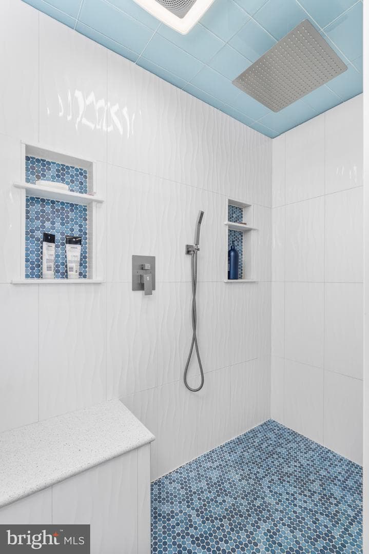 1101 Gypsy Lane W photo 21