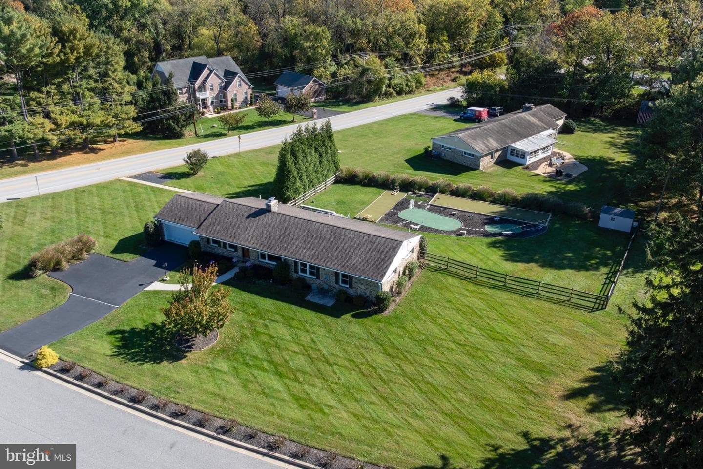 1101 Gypsy Lane W photo 5