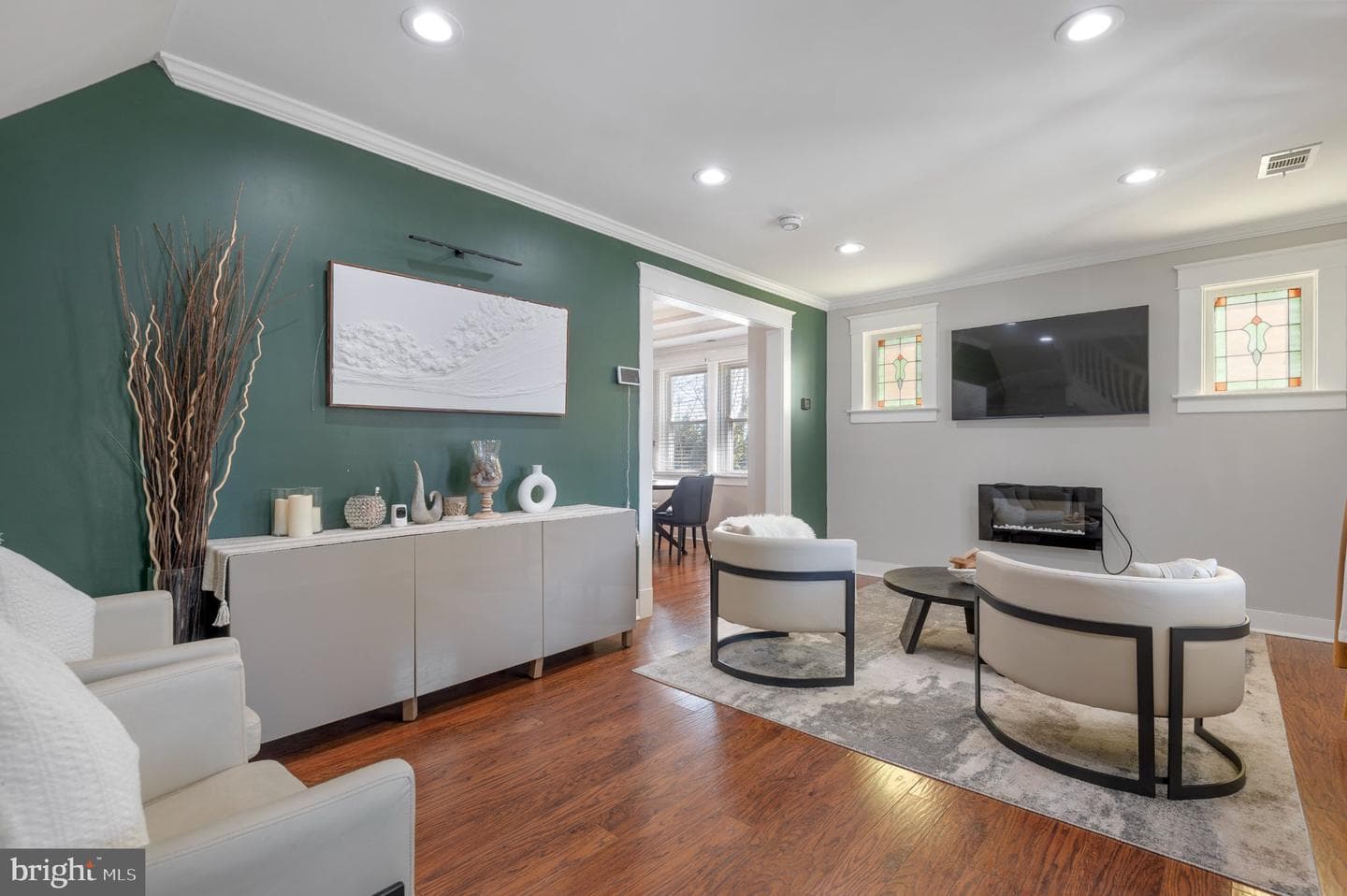 521 Fairview Avenue photo 8
