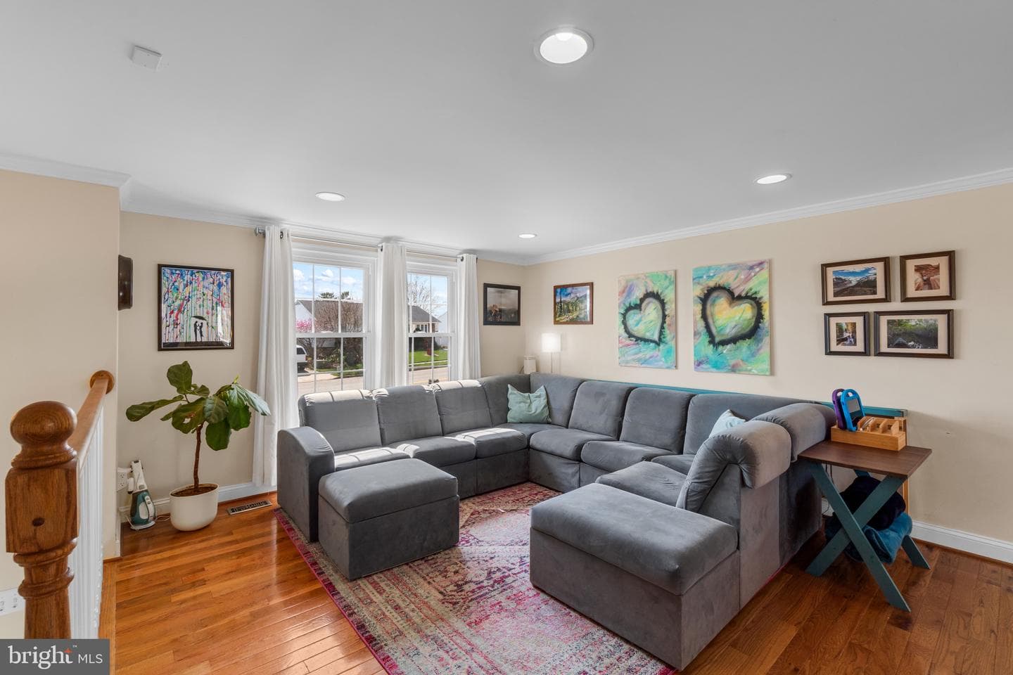 9469 Seven Courts Drive photo 4