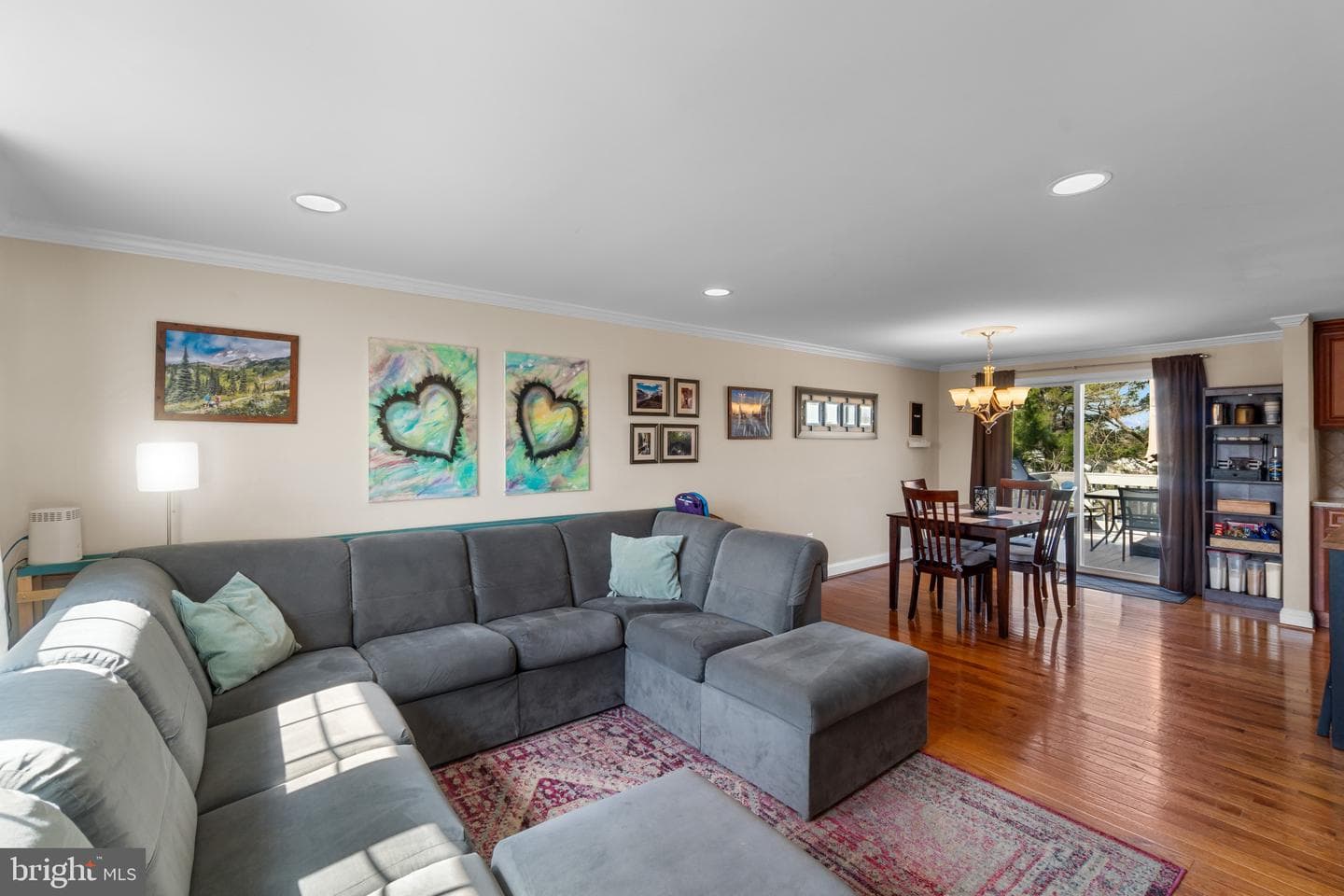 9469 Seven Courts Drive photo 5