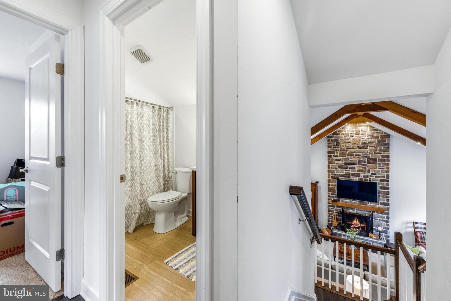 4126 Hedgehill Lane photo 36