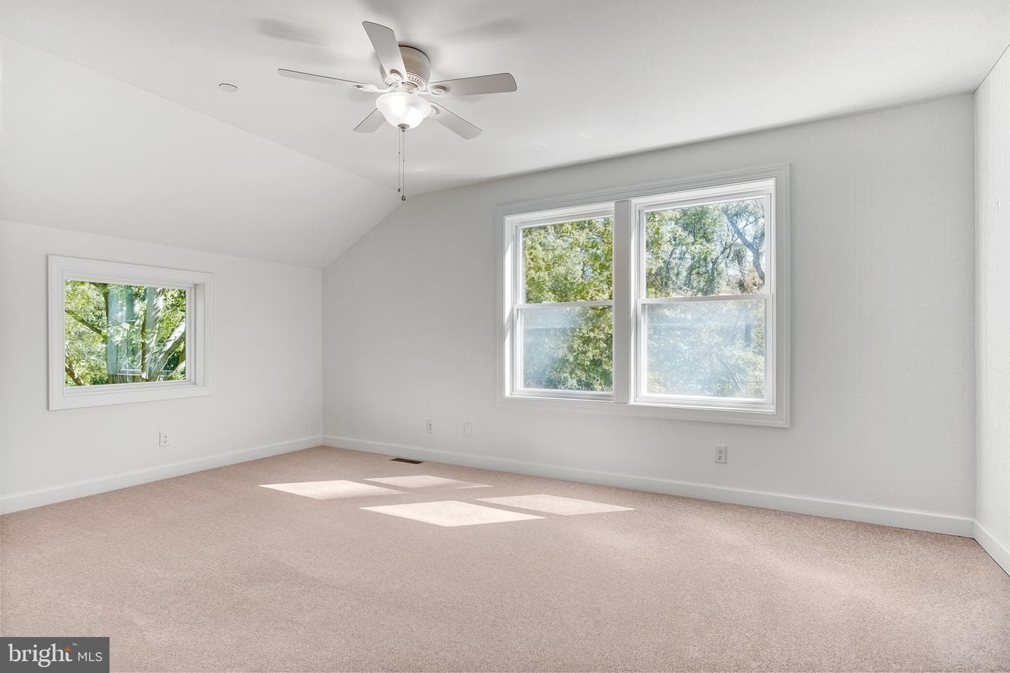 4126 Hedgehill Lane photo 38