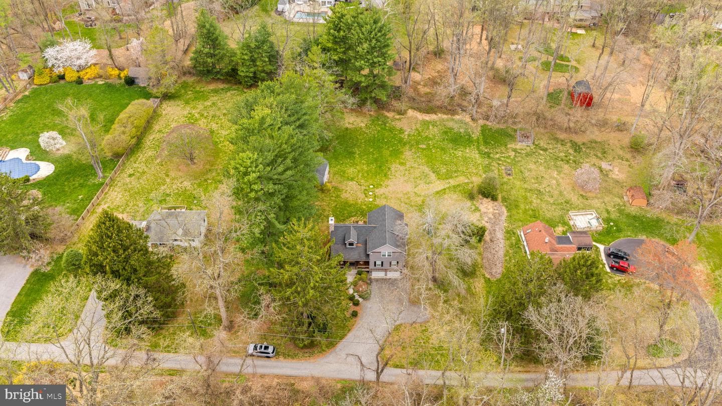 4126 Hedgehill Lane photo 49