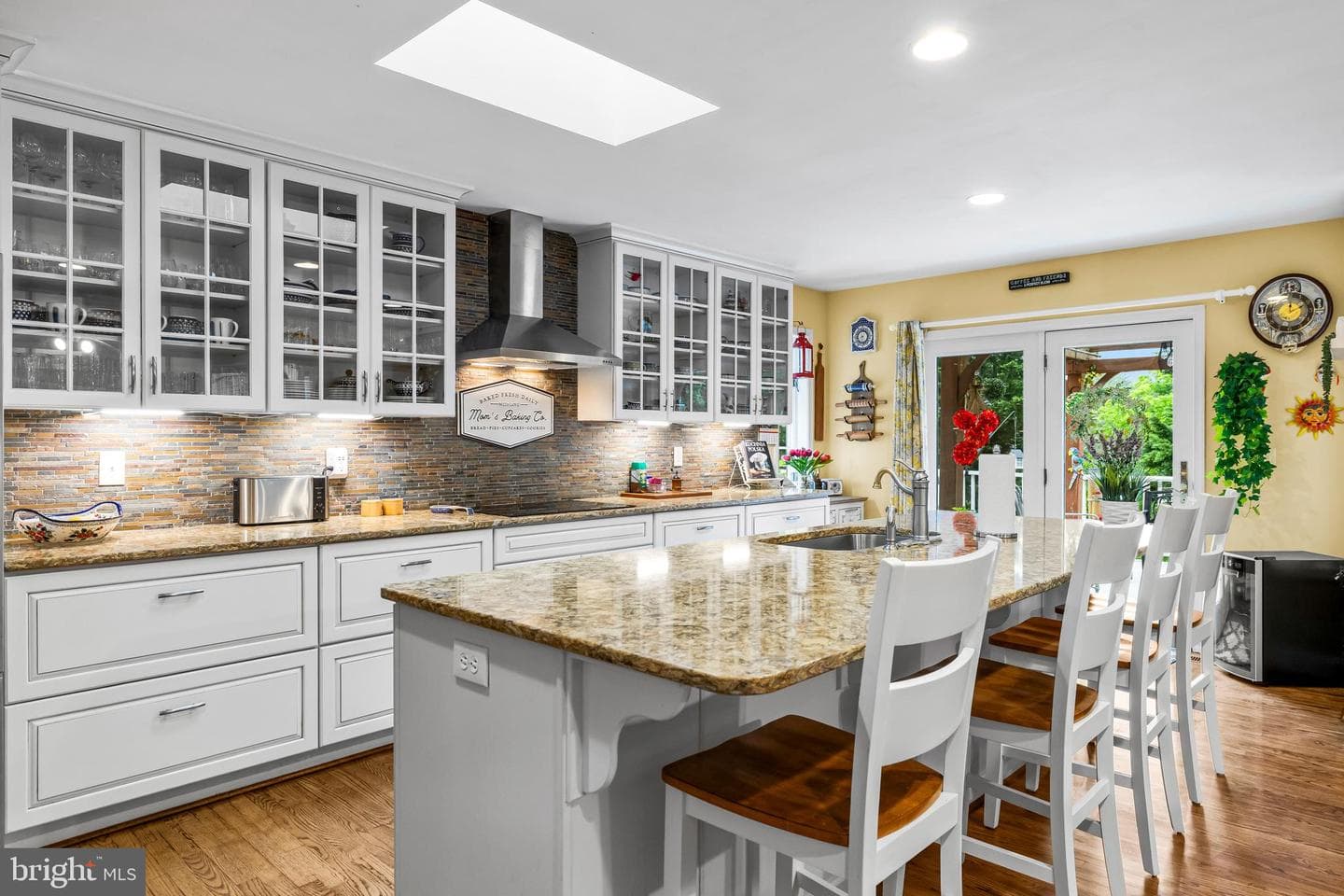 904 Maplehurst Lane photo 9