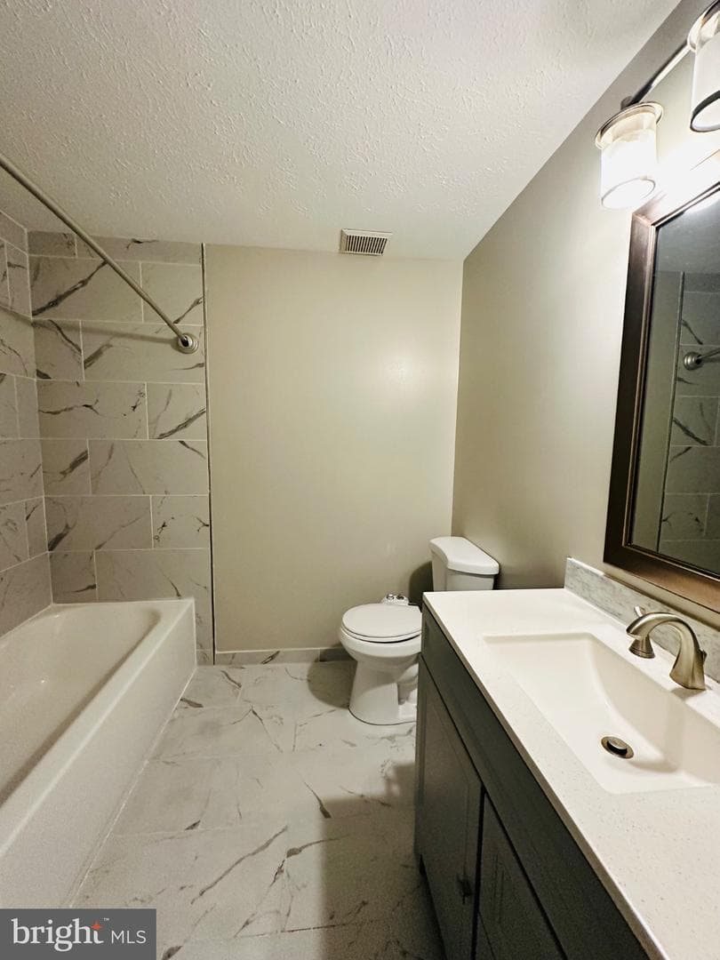 24 Alexander Court photo 10