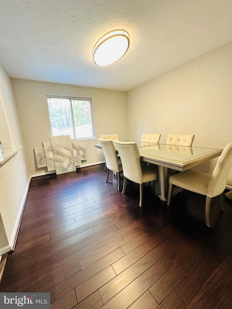 24 Alexander Court photo 4