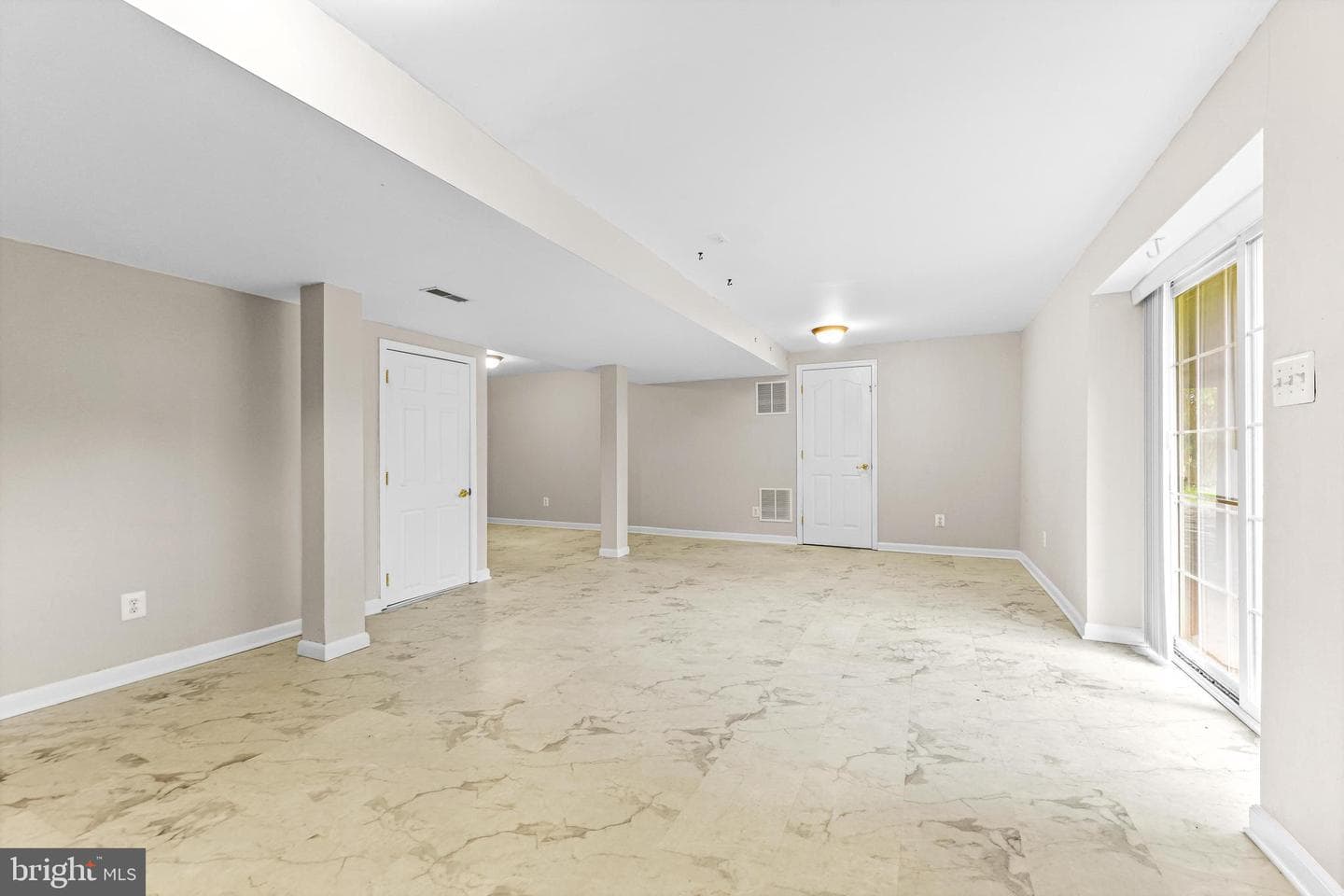 9001 Hines Road photo 42
