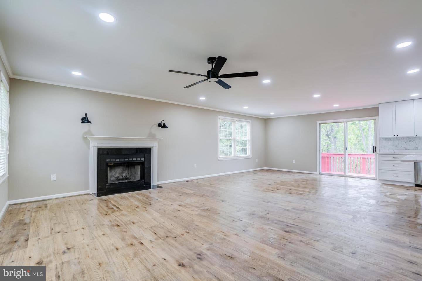 8813 Orchard Road photo 3
