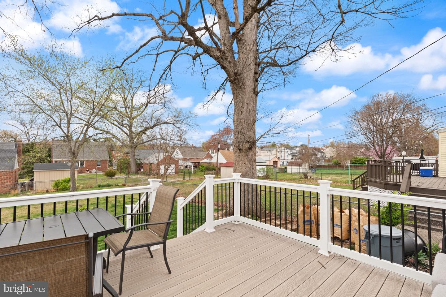 12 Elinor Avenue photo 2
