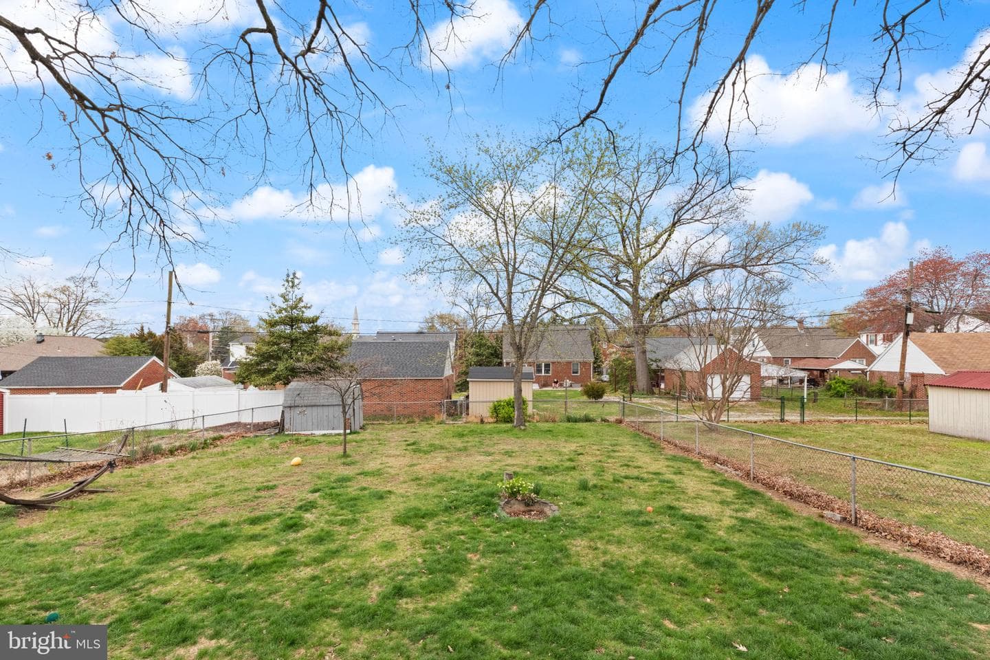 12 Elinor Avenue photo 20